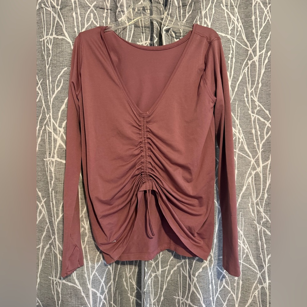 Lululemon Ruched V-Neck Long Sleeve Top - mauve size 12